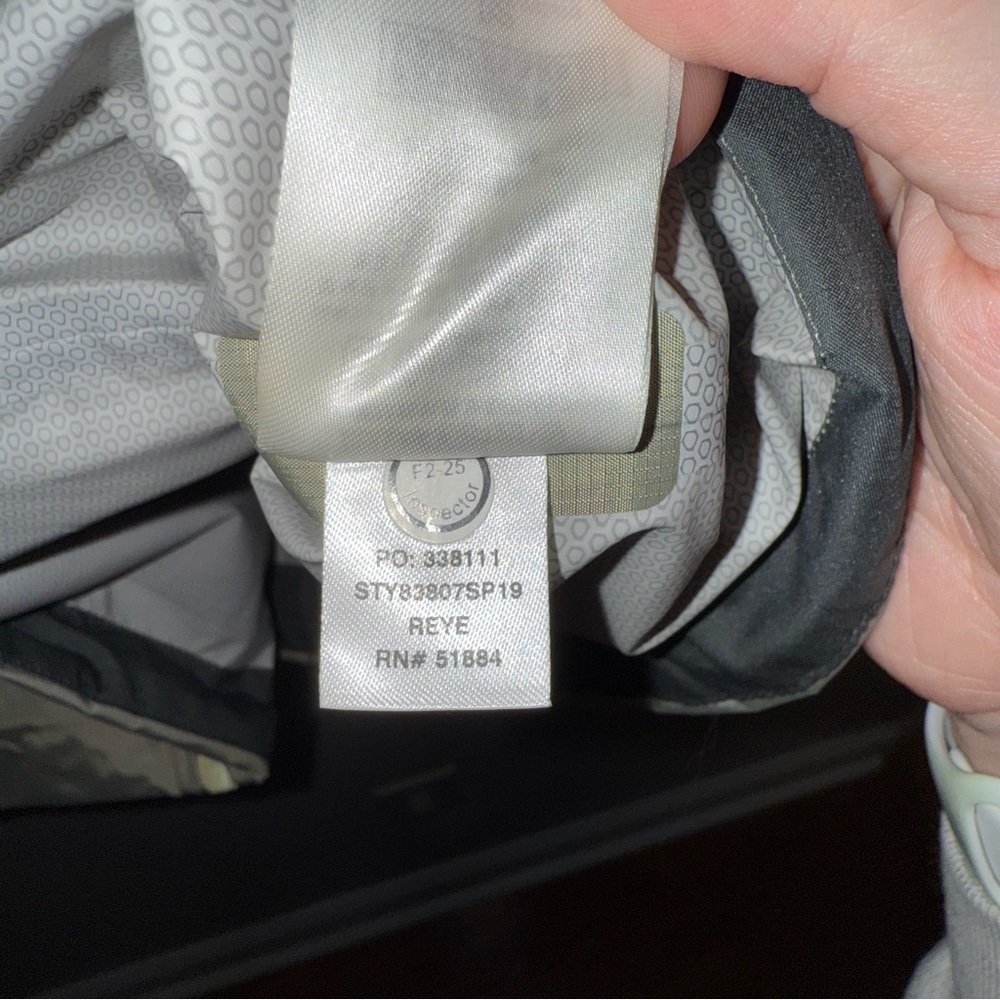 Patagonia Light Yellow and Gray Jacket - Picture 6 of 6
